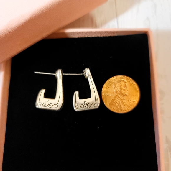 Elegant Silver Hoop Earrings - Picture 2 of 3